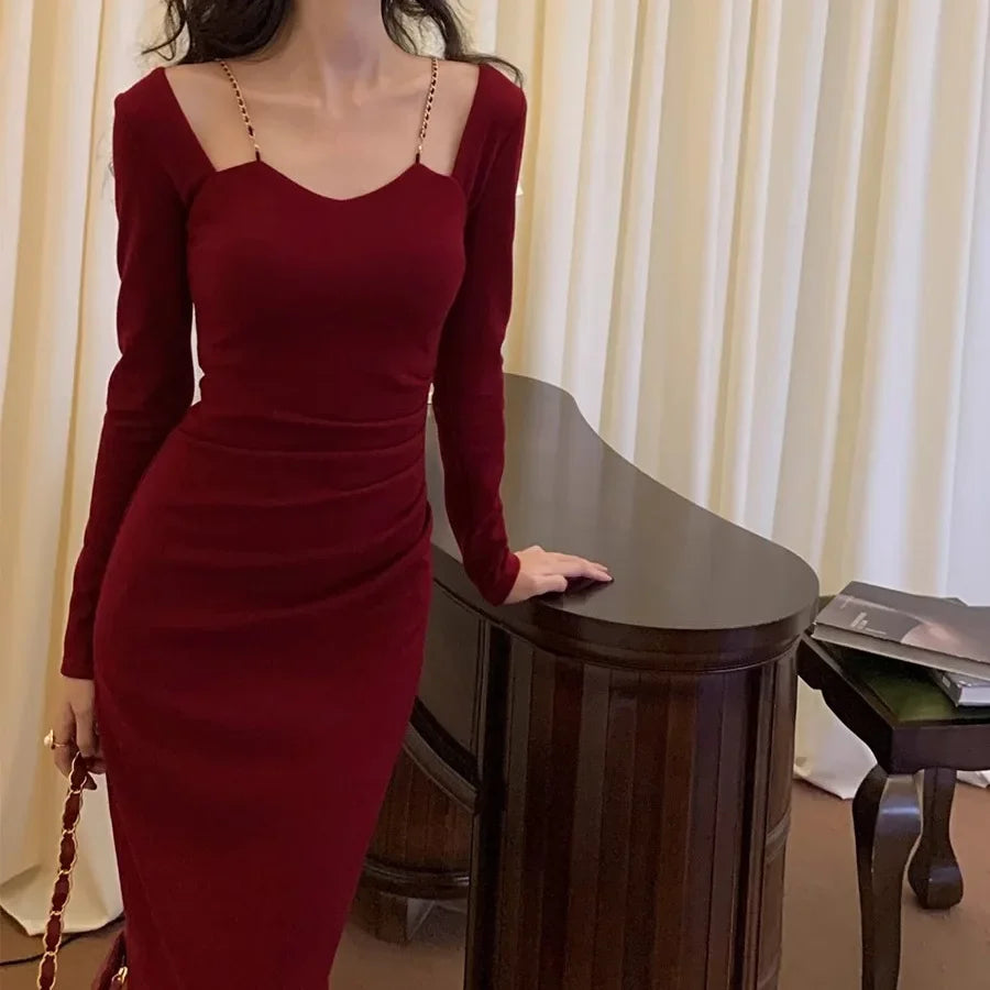 Women Long Sleeve Chain Detail Dress